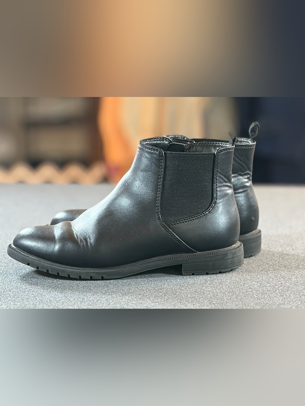 Cat & Jack Girls Size 2 Chelsea Boots Side Zipper Ankle Slip Resistant